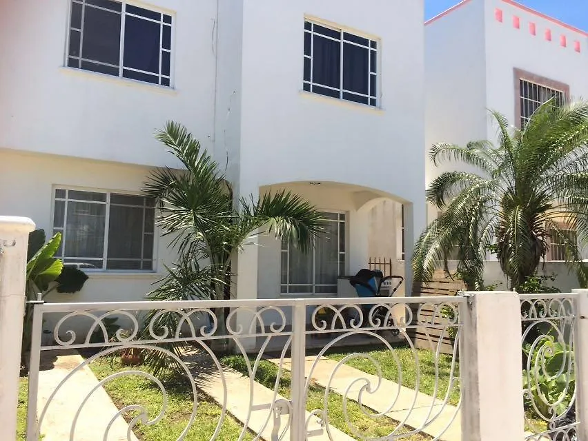 Bahia Azul Guest House Cancun Mexico
